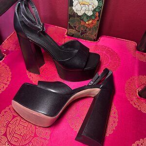 SCHUTZ Black Platform Heels Sandals Sz 7